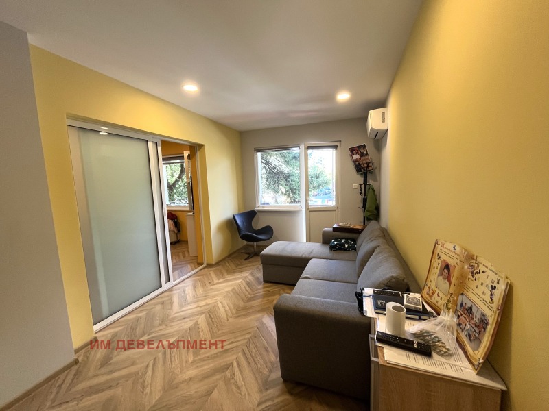 Te koop  Huis Sofia , Iztok , 153 m² | 43242267 - afbeelding [4]