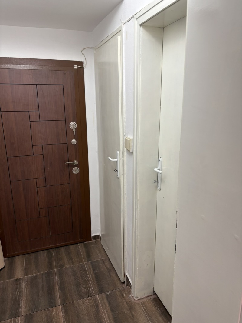 Продава КЪЩА, гр. Казанлък, област Стара Загора, снимка 13 - Къщи - 48964270