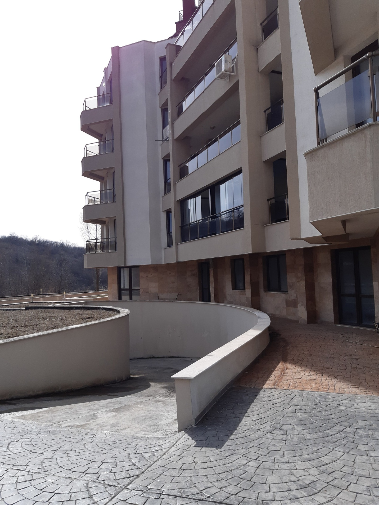 Продава ГАРАЖ, ПАРКОМЯСТО, гр. Велико Търново, Света гора, снимка 3 - Гаражи и паркоместа - 54593569
