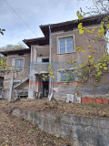 Продава КЪЩА, област Кюстендил, с. Кременик • 40900 € / 79993.45 лв. • 11230786 1