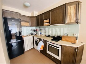 2-стаен град Варна, Конфуто 4