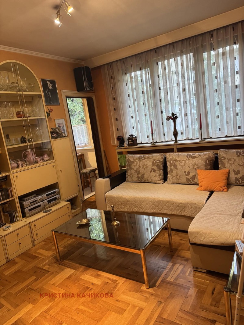 Продава  2-стаен град София , Оборище , 44 кв.м | 57383573 - изображение [2]