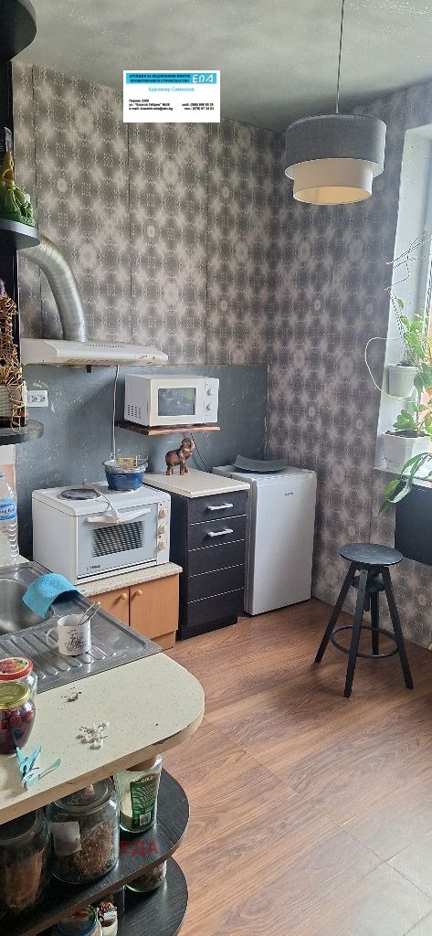 Продава 3-СТАЕН, гр. Перник, Изток