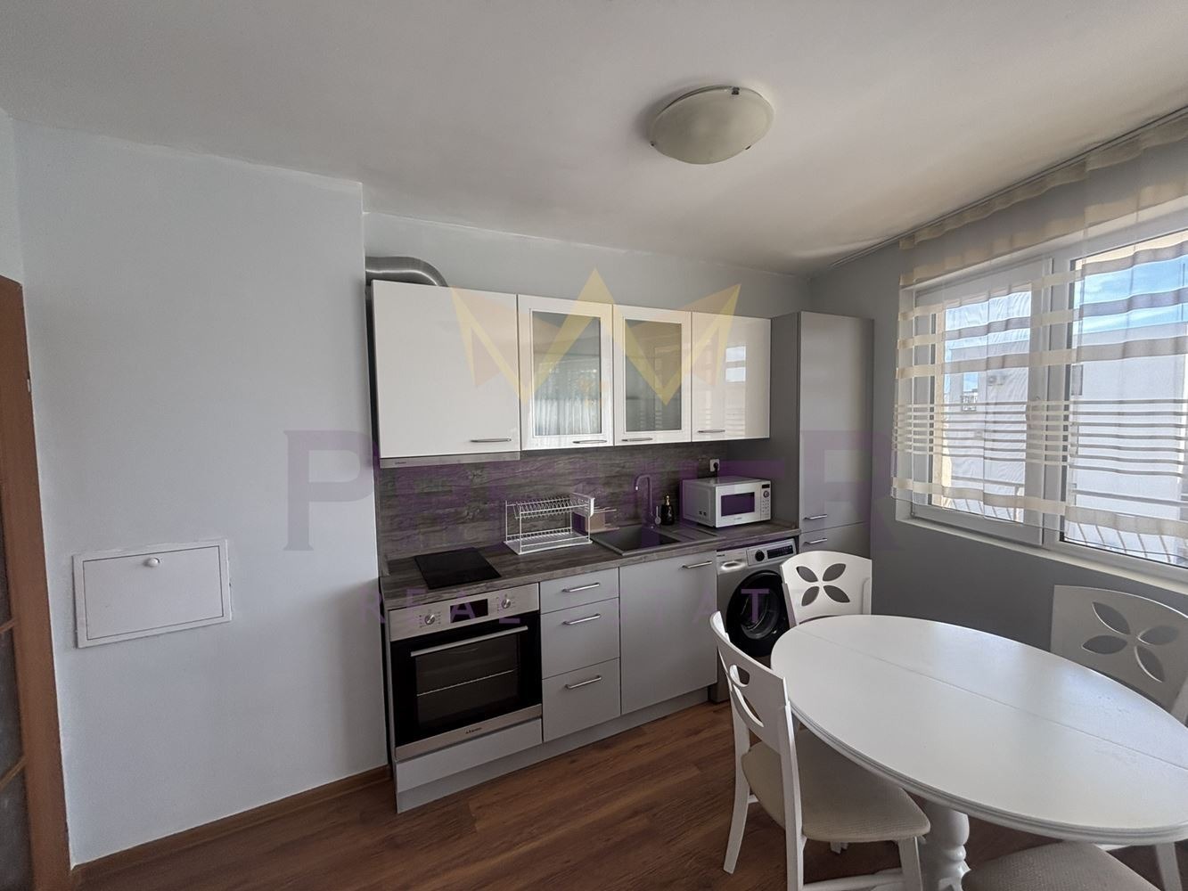 Продава 2-СТАЕН, гр. Бургас, Сарафово, снимка 2 - Апартаменти - 54355530