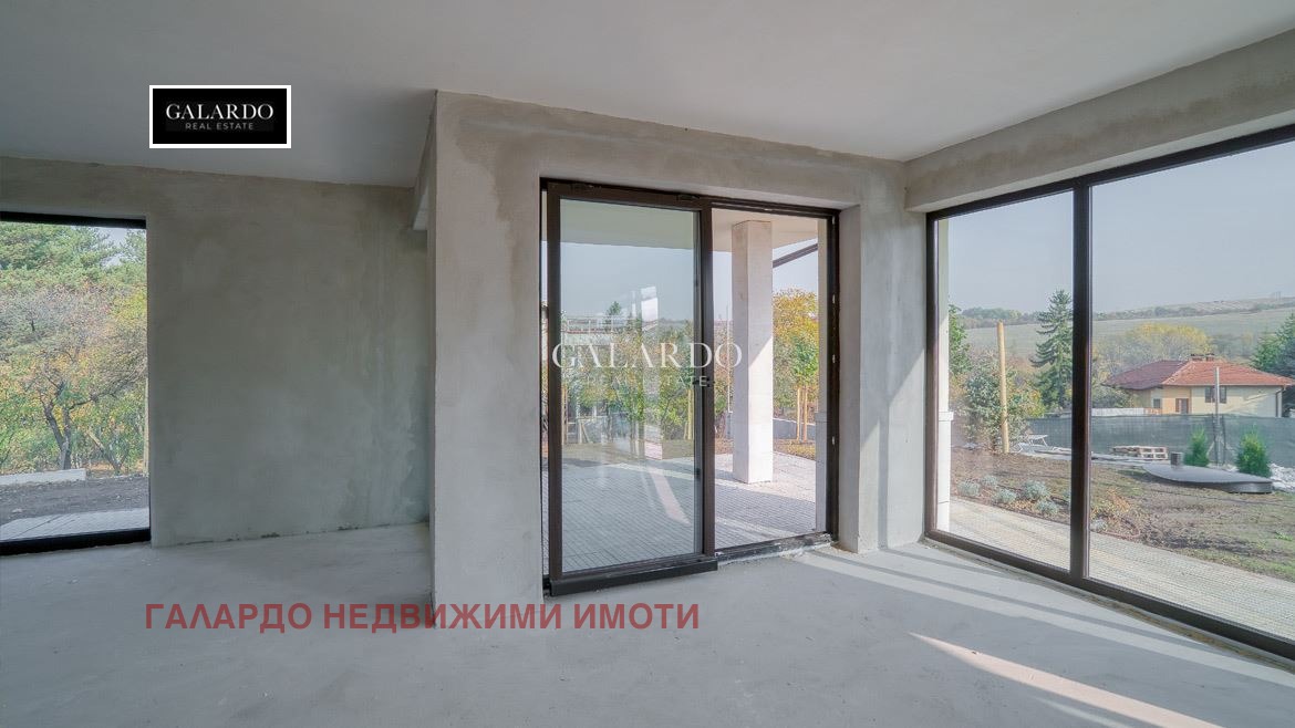 Продава КЪЩА, гр. София, гр. Банкя, снимка 2 - Къщи - 53860100