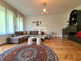 3+ bedroom Kamenitsa 1, Plovdiv 1