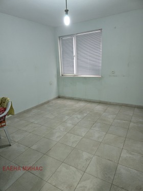 House Floor Kurshun cheshma, Shumen 9