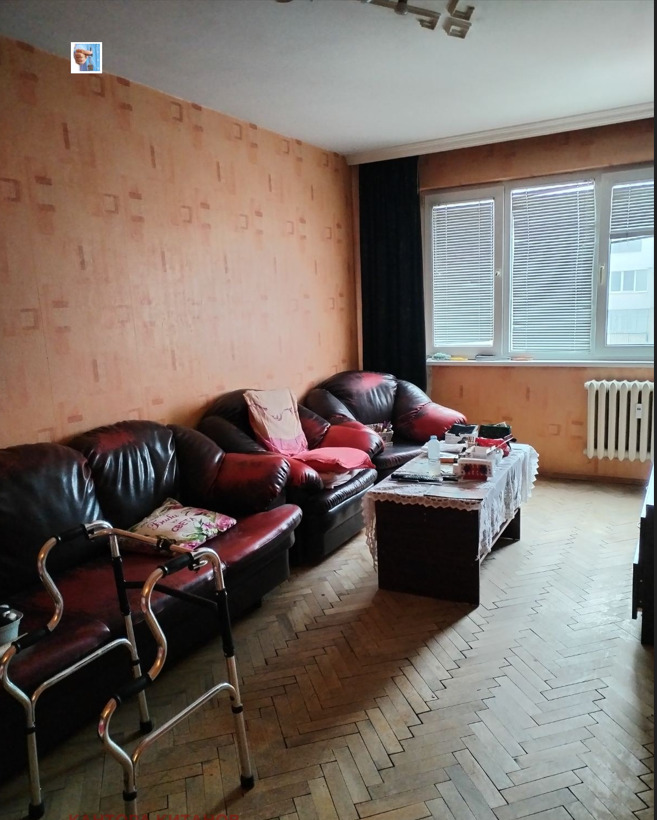 Продава 2-СТАЕН, гр. София, Връбница 1