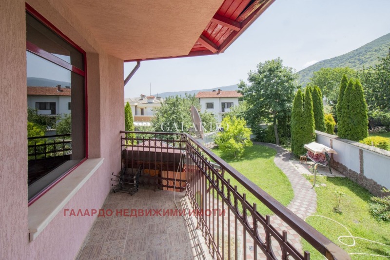 Till salu  Hus region Kyustendil , Sapareva banja , 302 kvm | 29983914 - bild [14]