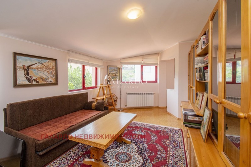 Te koop  Huis regio Kjoestendil , Sapareva banja , 302 m² | 29983914 - afbeelding [5]