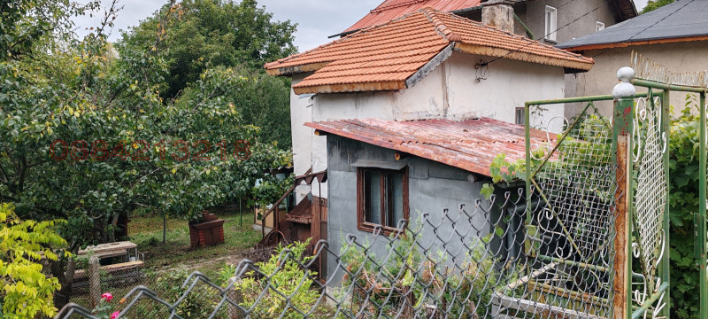 Продава КЪЩА, с. Боснек, област Перник, снимка 2 - Къщи - 52780547