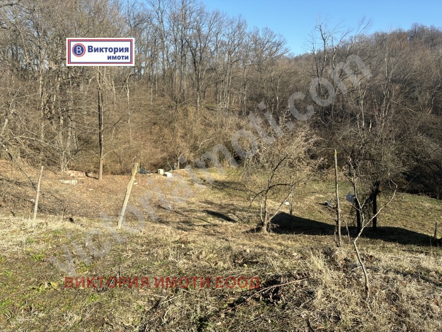 Продава ВИЛА, гр. Велико Търново, м-т Козлуджа, снимка 2 - Вили - 44067377