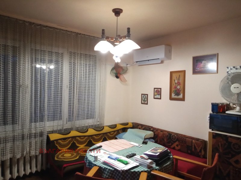 À venda  2 quartos Sofia , Centar , 74 m² | 48374203 - imagem [2]