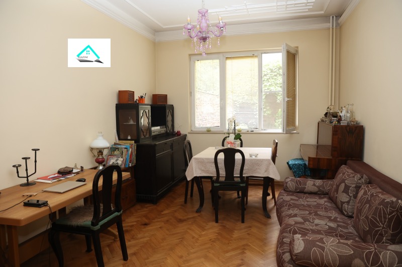 Продава  4-стаен град София , Докторски паметник , 110 кв.м | 70880626