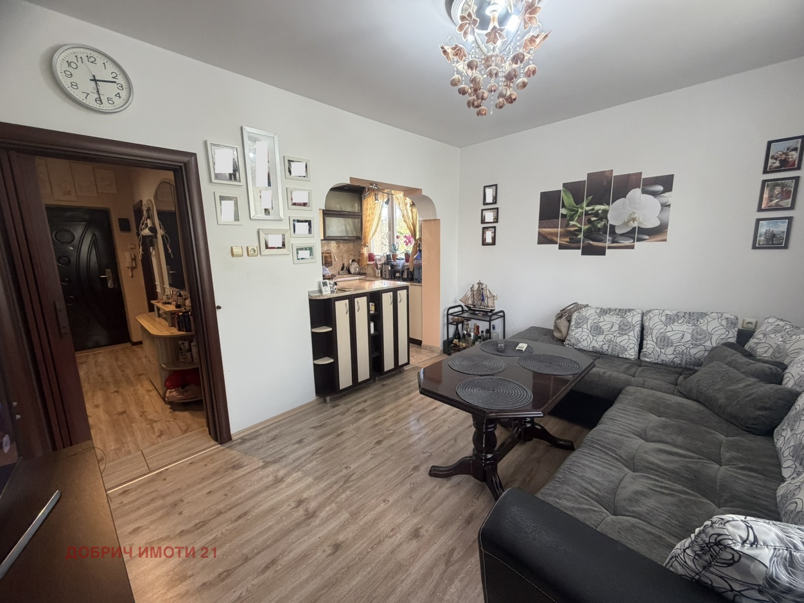 Продава ЕТАЖ ОТ КЪЩА, гр. Добрич, Център, снимка 3 - Етаж от къща - 56655126