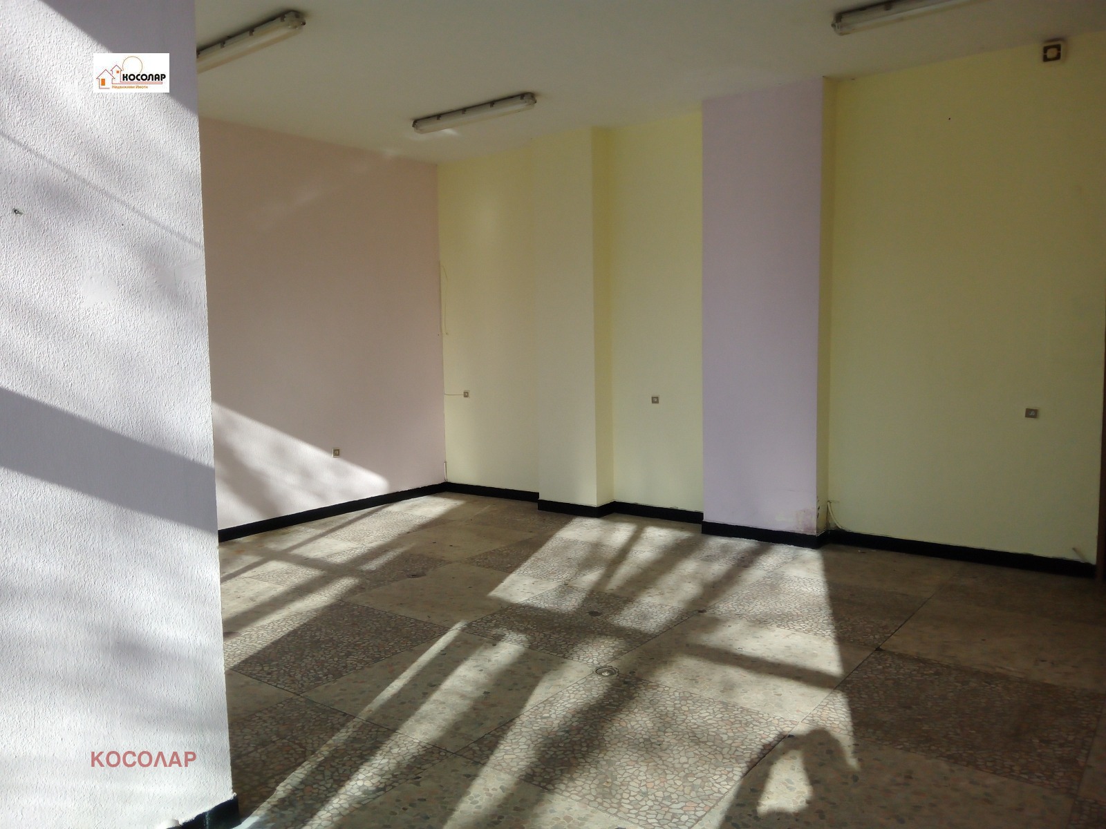 Продава МАГАЗИН, гр. Русе, Широк център, снимка 2 - Магазини - 54144493