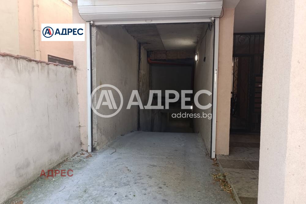 Продава ГАРАЖ, ПАРКОМЯСТО, гр. Варна, Център, снимка 4 - Гаражи и паркоместа - 55664873