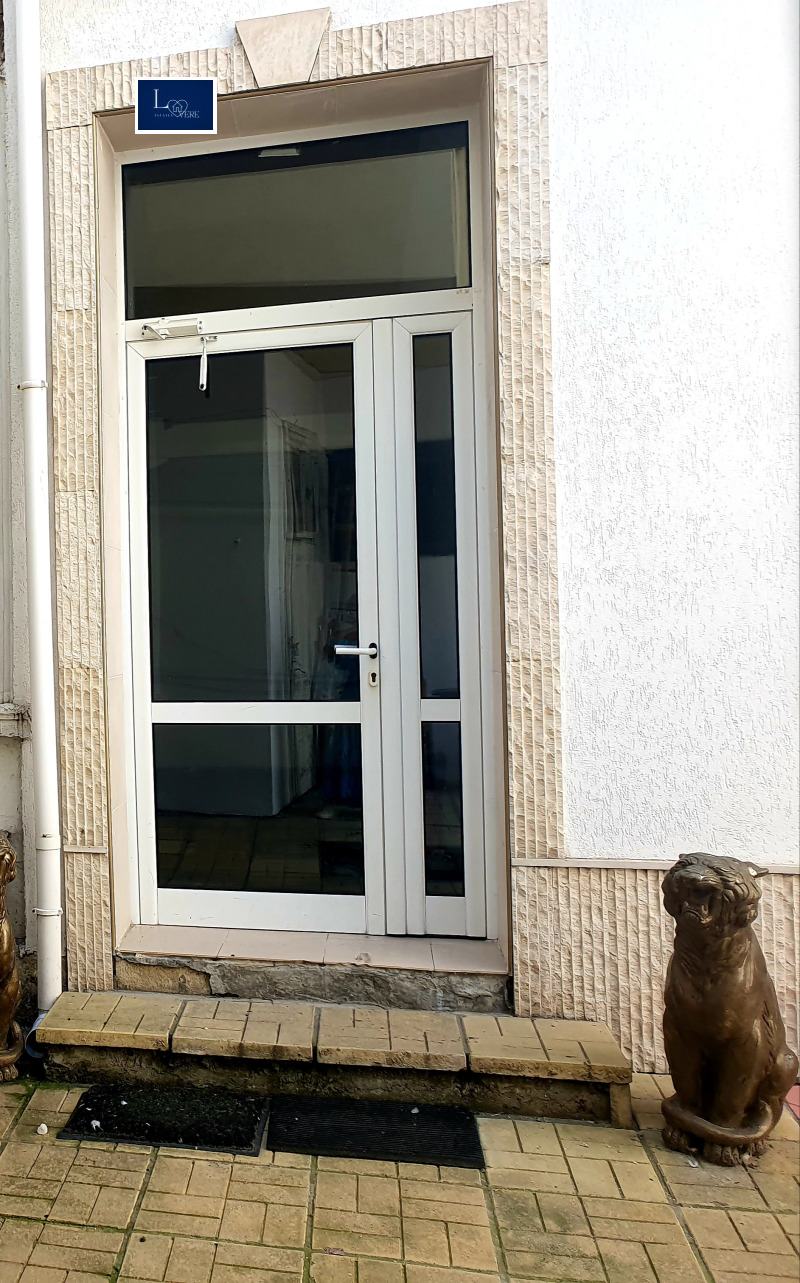 Продава ЕТАЖ ОТ КЪЩА в град Русе, Център - 50 кв.м / 27 800 € » 54 372.07 лв., ЛА ВЕРЕ ЕСТЕЙТС