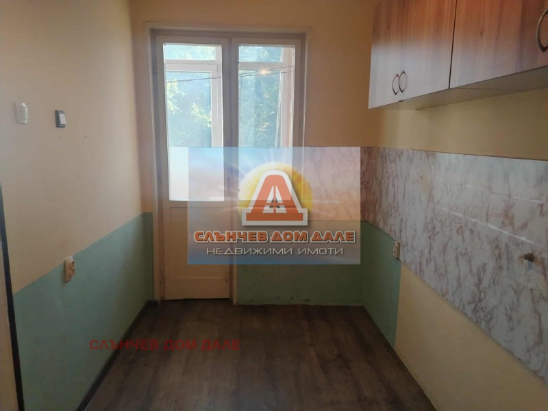 Продава  2-стаен град Шумен , Център , 68 кв.м | 52494067 - изображение [5]