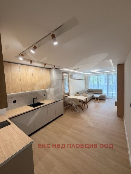 Продава 2-СТАЕН, гр. Пловдив, Кючук Париж