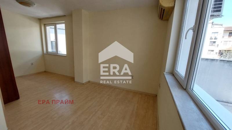 Продава 3-СТАЕН, гр. Варна, Лятно кино Тракия, снимка 11 - Апартаменти - 54613424