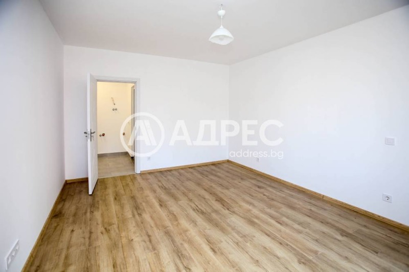 Продава МНОГОСТАЕН, гр. София, Център, снимка 4 - Апартаменти - 52688403