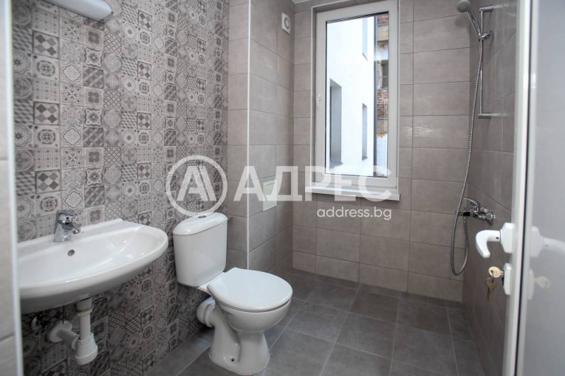 Продава МНОГОСТАЕН, гр. София, Център, снимка 5 - Апартаменти - 52688403