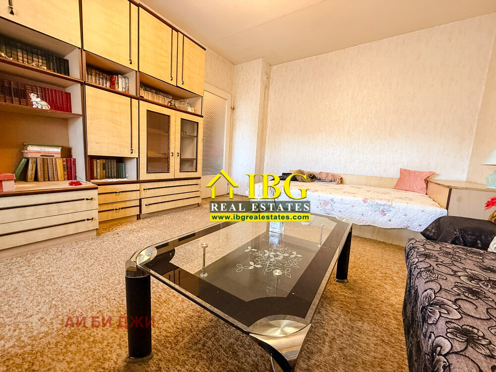 Продава 2-СТАЕН, гр. Русе, Чародейка - Юг, снимка 2 - Апартаменти - 56377458
