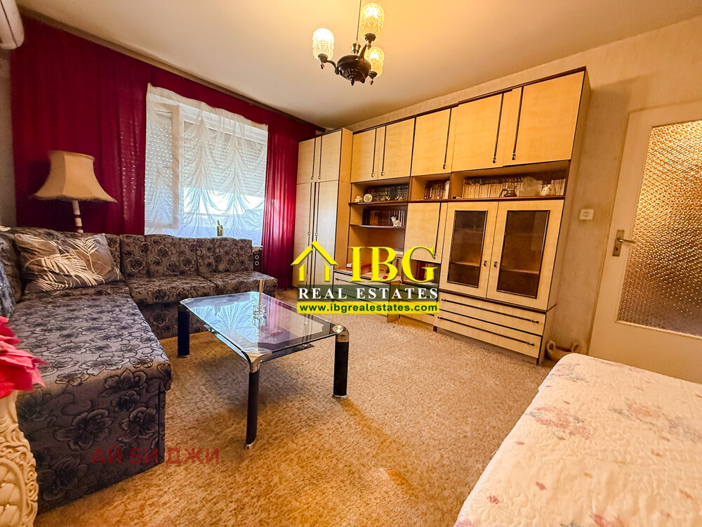 Продава 2-СТАЕН, гр. Русе, Чародейка - Юг, снимка 1 - Апартаменти - 56377458