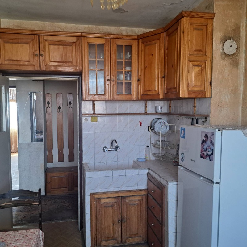 Продава 2-СТАЕН, гр. Айтос, област Бургас, снимка 2 - Апартаменти - 52613037
