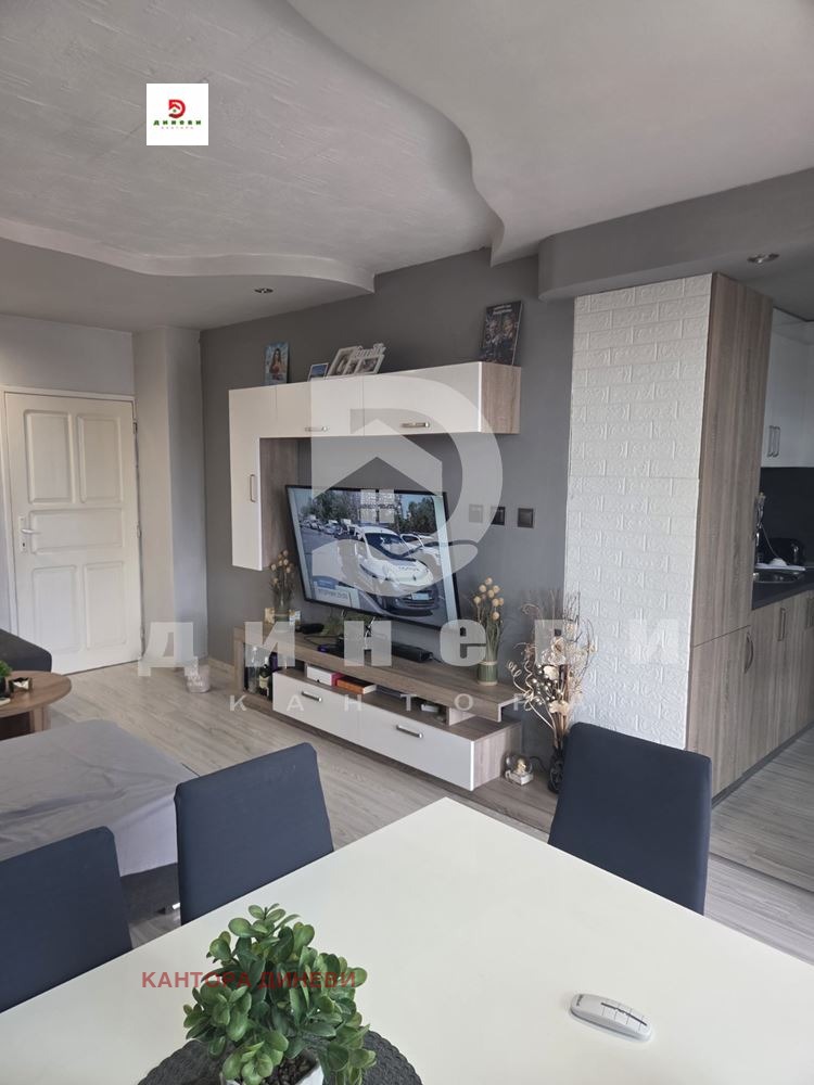 Продава 3-СТАЕН, гр. Стара Загора, Център, снимка 2 - Апартаменти - 56115994