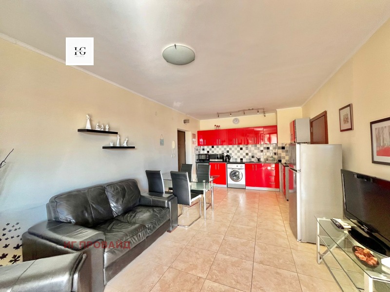 Продава 4-СТАЕН, област Бургас, с. Равда • 140000 € / 273816.20 лв. • 76006245 1