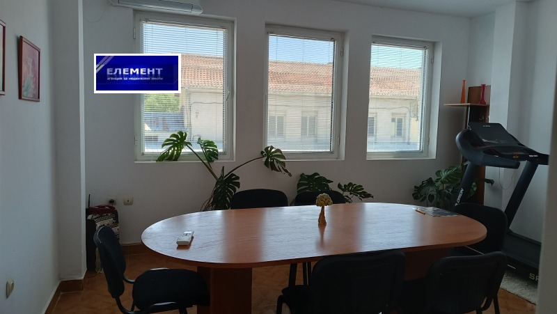 Na sprzedaż  Dom region Płowdiw , Sadowo , 920 mkw | 85208136 - obraz [2]