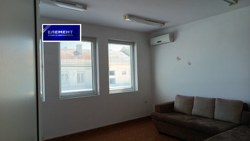 Na sprzedaż  Dom region Płowdiw , Sadowo , 920 mkw | 85208136 - obraz [9]