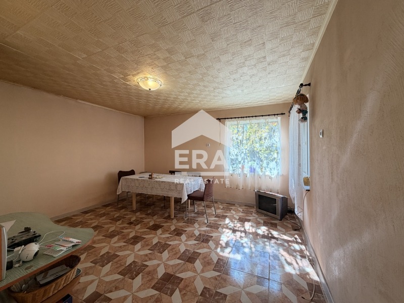 Продава КЪЩА, с. Млада гвардия, област Варна, снимка 17 - Къщи - 55740649