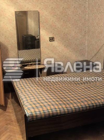 Продава КЪЩА, гр. Велико Търново, Център, снимка 3 - Къщи - 55905684