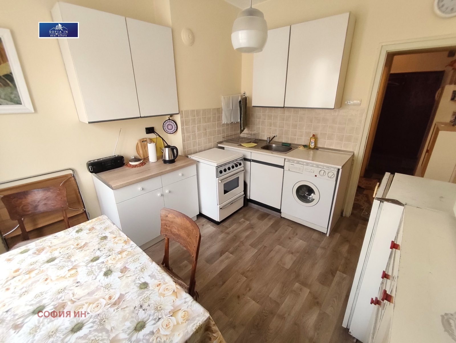 Продава 3-СТАЕН, гр. София, Център, снимка 2 - Апартаменти - 53230030