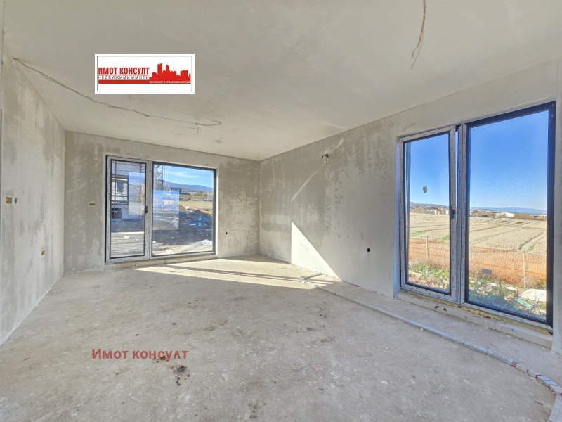 Продава КЪЩА, с. Марково, област Пловдив, снимка 2 - Къщи - 52400837