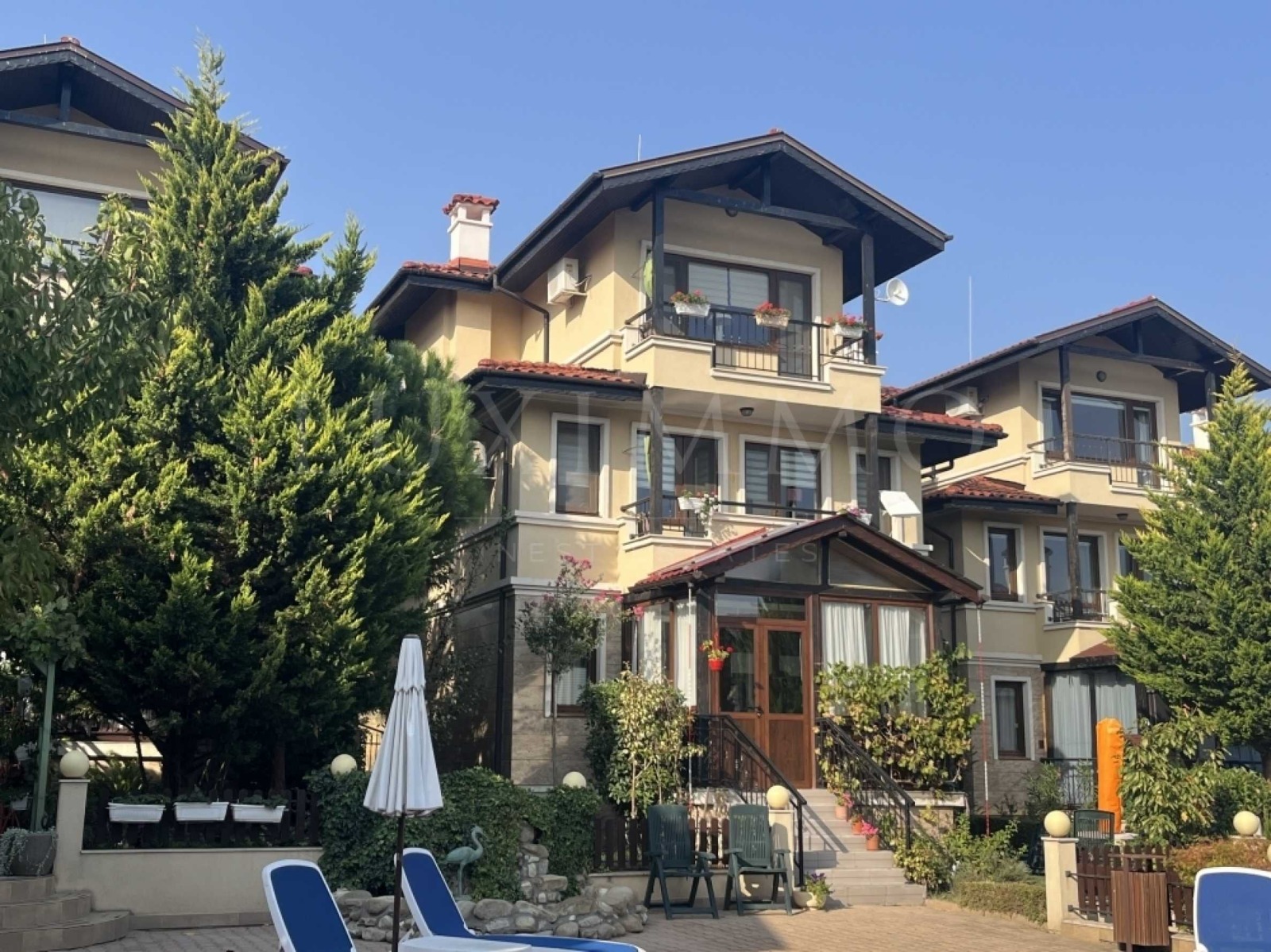 Продава КЪЩА, с. Кошарица, област Бургас, снимка 2 - Къщи - 50303187