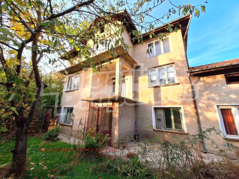 Продава КЪЩА в област Велико Търново, с. Овча могила - 200 кв.м / 37 500 € » 73 343.63 лв., БЪЛГЕРИАН ПРОПЕРТИС