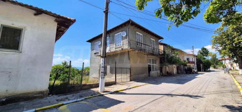 Продава КЪЩА в област Благоевград, гр. Сандански - 160 кв.м / 45 000 € » 88 012.35 лв., СУПРИММО ОФИСИ В СТРАНАТА