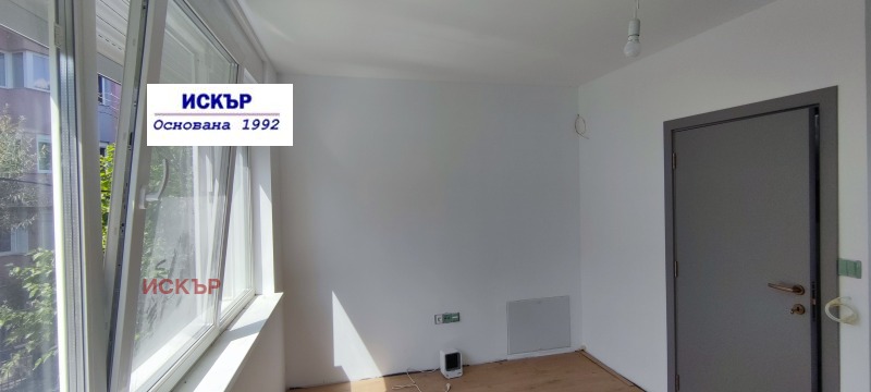 Продава КЪЩА, гр. София, в.з.Киноцентъра 3 част