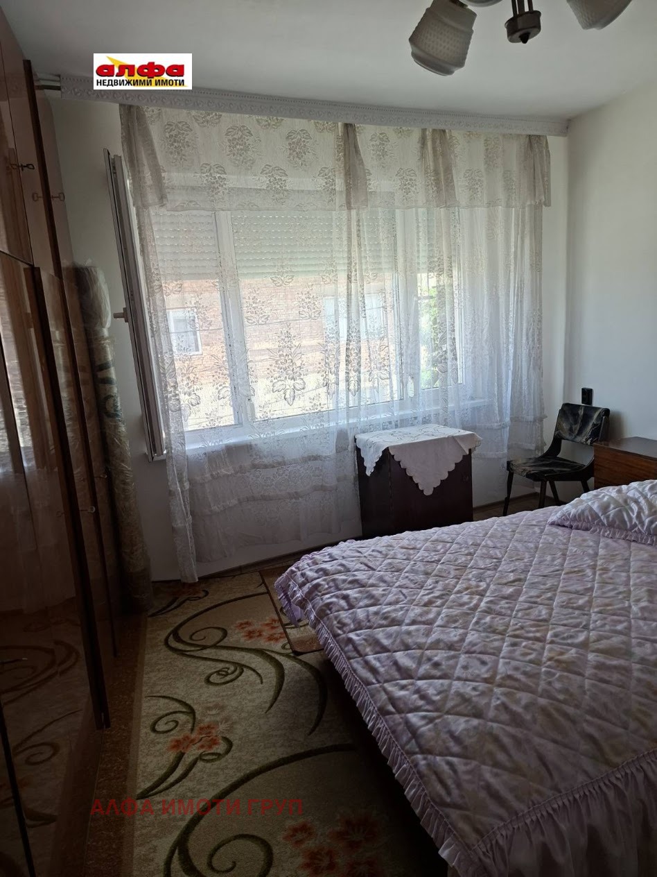 Продава 4-СТАЕН, гр. Добрич, Център, снимка 2 - Апартаменти - 55650070