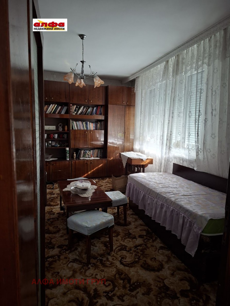 Продава 4-СТАЕН, гр. Добрич, Център, снимка 6 - Апартаменти - 55650070