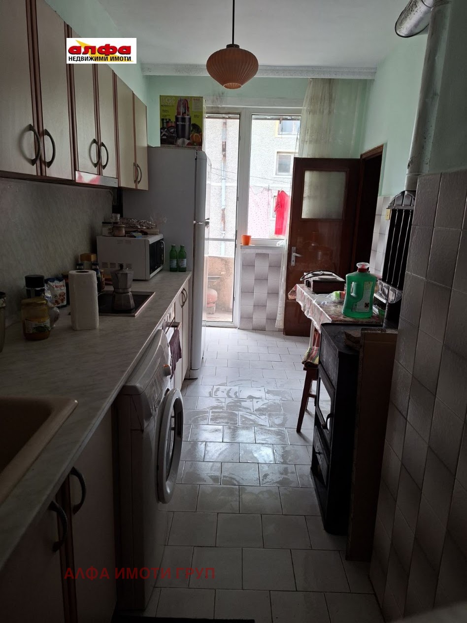 Продава 4-СТАЕН, гр. Добрич, Център, снимка 3 - Апартаменти - 55650070