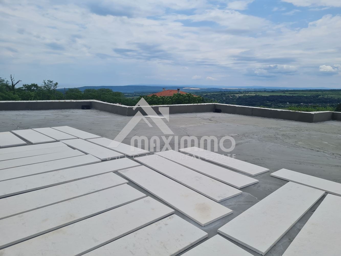 Продава КЪЩА, гр. Варна, м-т Боровец - юг, снимка 2 - Къщи - 51215676