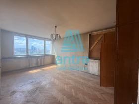 Продава 3-стаен град София Гоце Делчев - [1] 