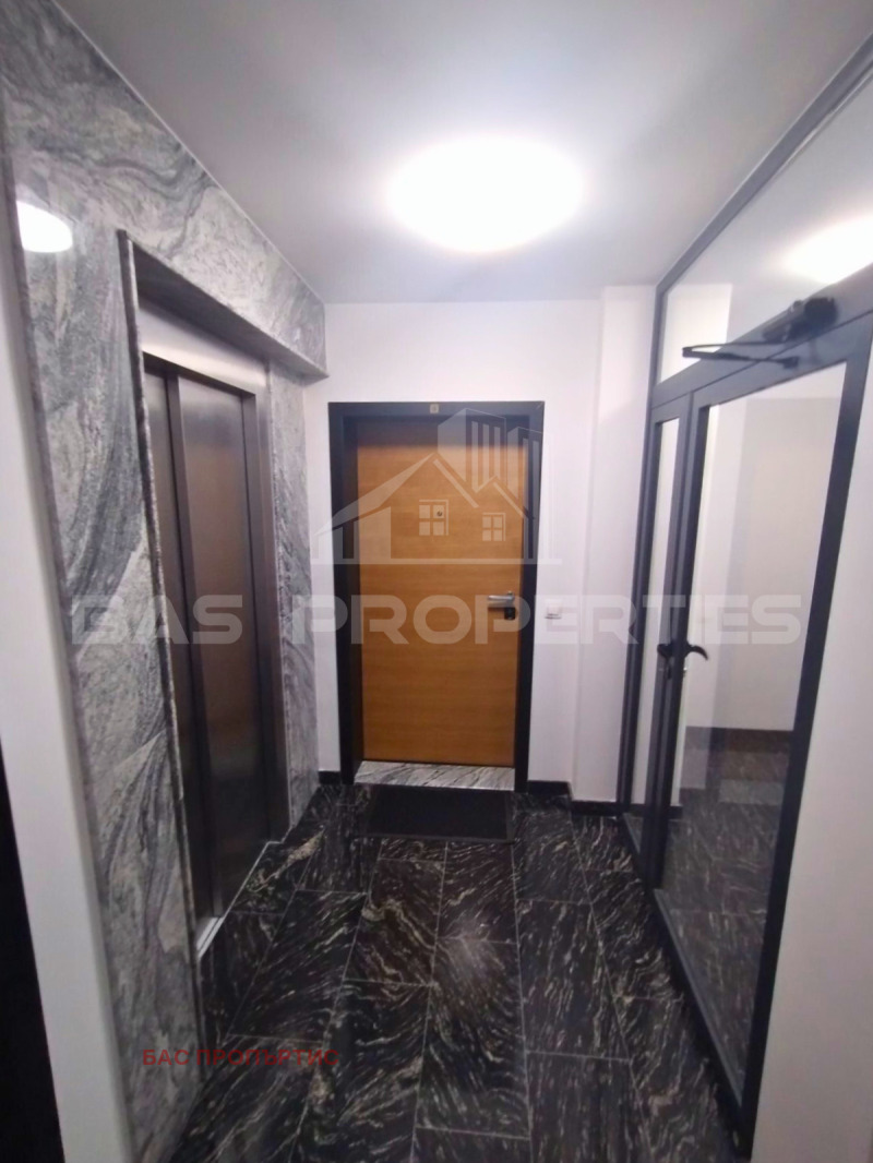 De vânzare  1 dormitor Sofia , Țentâr , 70 mp | 70333839 - imagine [11]