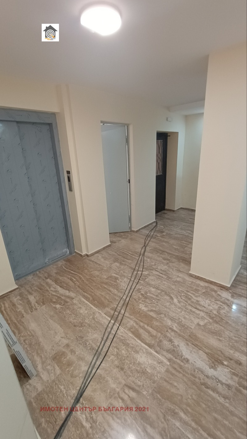 Na prodej  2 ložnice Sofia , Centar , 119 m2 | 18124685 - obraz [11]