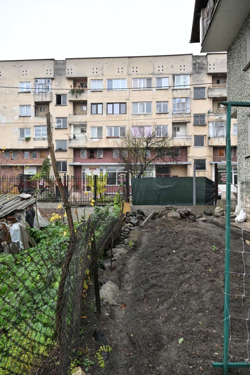 Продава ЕТАЖ ОТ КЪЩА, гр. Берковица, област Монтана, снимка 5 - Етаж от къща - 52783150